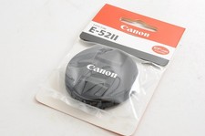 Brand New Genuine Canon E-52II Lens Front Cap 52mm Center Pinch Snap Japan