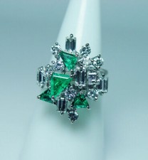 2.10 CT Green Emerald  Simulated Sapphire Party Wedding 935 Silver Women's Ring
