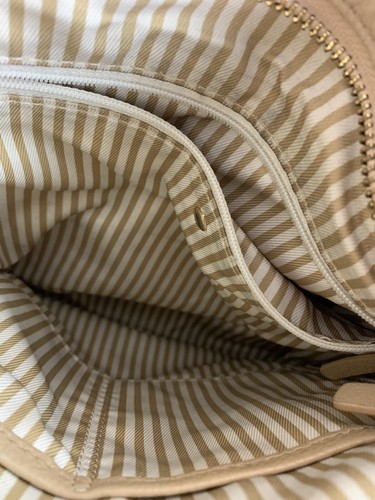 Bandolera organizativa Kate Spade NY cuero bronceado Jackson con cremallera - Imagen 9 de 12
