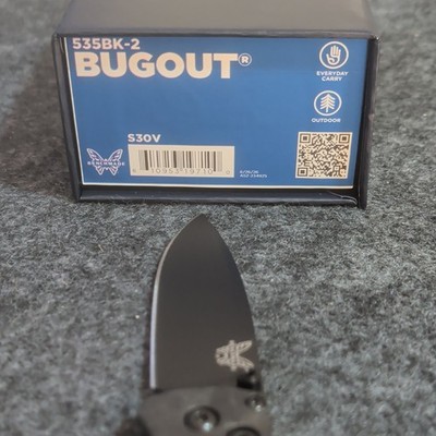 Benchmade Bugout 535BK-2 Pocketknife S30V Axis Lock Carbon Fiber Black.  New
