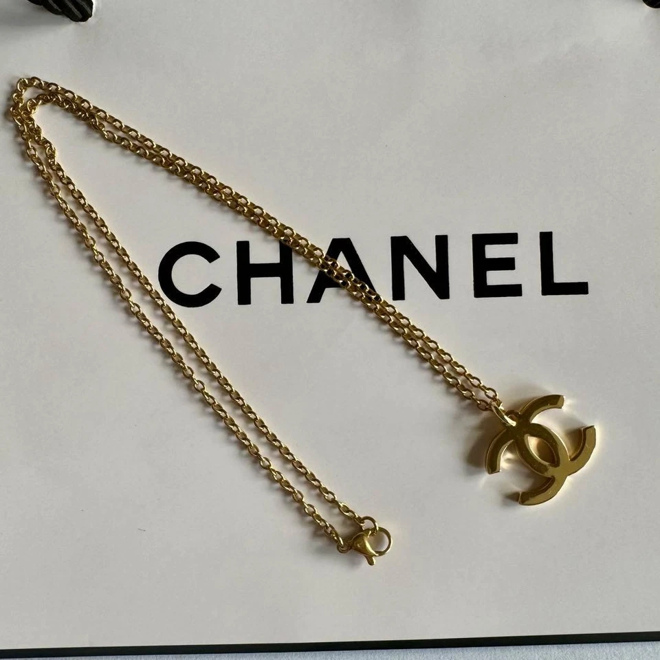 Auténtico Collar CHANEL Marca Coco Tono Dorado Inoxidable 45cm Elegante Foto 3 de 4