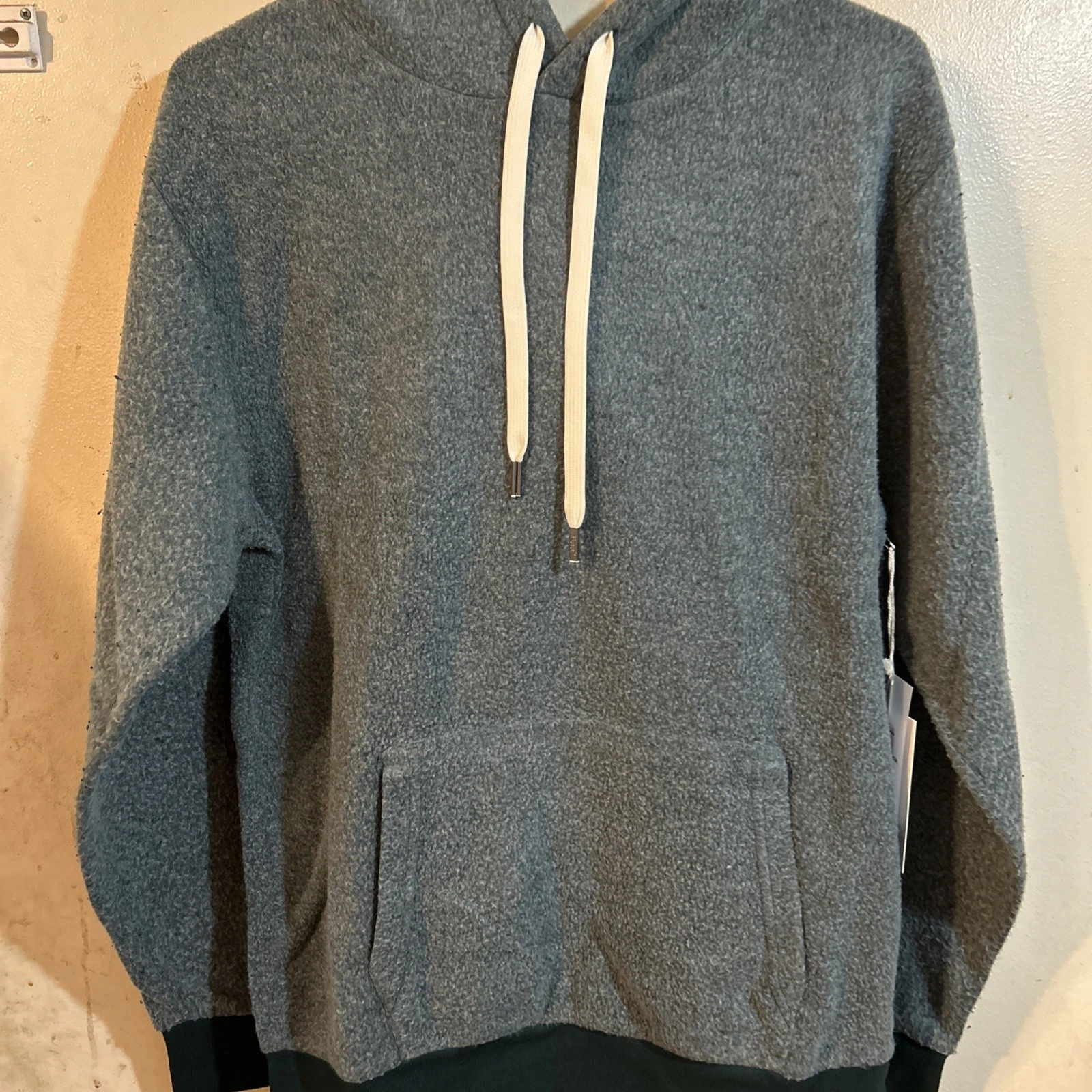 Feat Unisex Size Medium BlanketBlend Hoodie Rain Forest Green