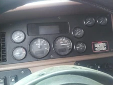PETERBILT 387 GAUGE CLUSTER 3594635