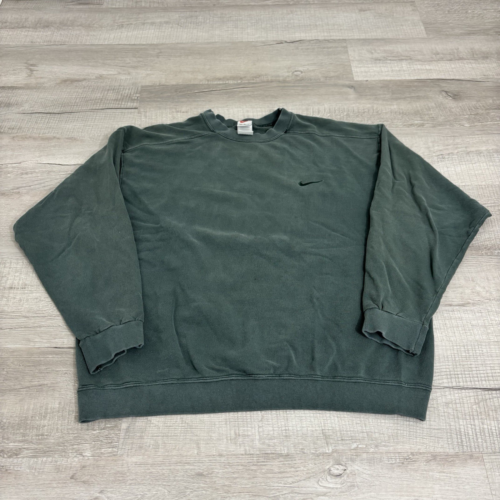 Y2K 2000s Nike Solid Green Pullover Crewneck Bagg… - image 1