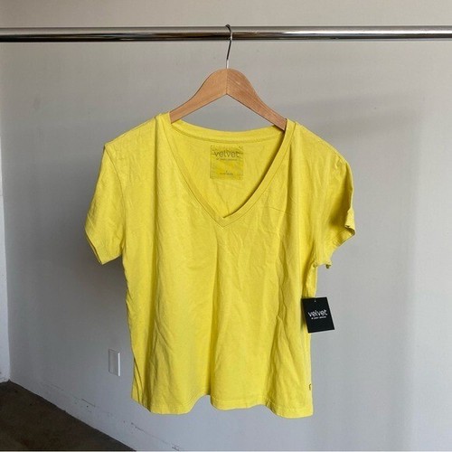 NWT Yellow Velvet by Jenny Graham "Venice" Short Sleeve V-Neck T-Shirt Sz Small