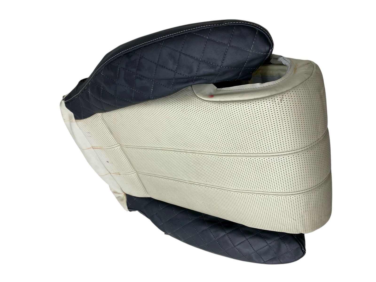2016-2020 BENTLEY BENTAYGA FRONT RIGHT PASSENGER LOWER SEAT CUSHION