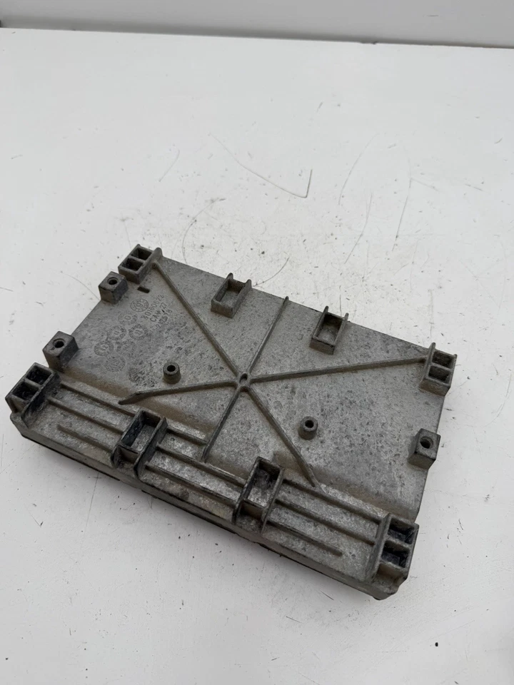 2008-2010 Dodge Journey Engine Motor Control Module ECM ECU P/N PO5150244AD OEM — 第 4/4 张图片