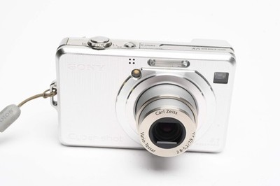 Sony DSC-W100 8MP Digital Point&Shoot camera, case, 1GB Pro Duo+++
