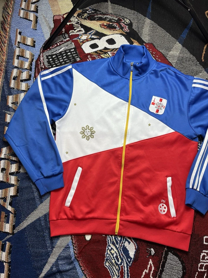 Chaqueta deportiva vintage Adidas Filipinas bandera cremallera completa rojo blanco azul 24x28 Foto 3 de 4