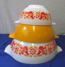 Pyrex Friendship Nesting Cinderella Mixing Bowls : 441, 442 & 443 Orange Yellow