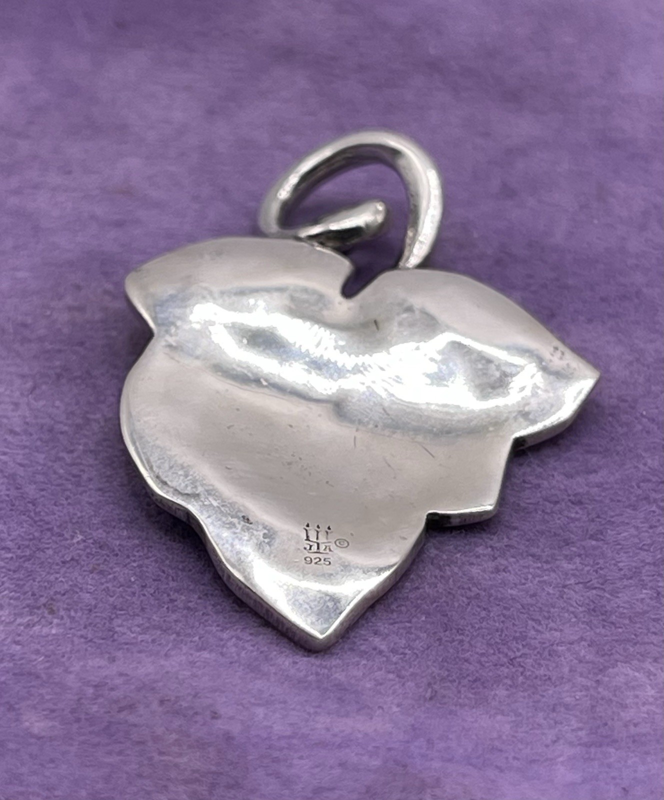James Avery LARGE Floating Grape Leaf Pendant RET… - image 2
