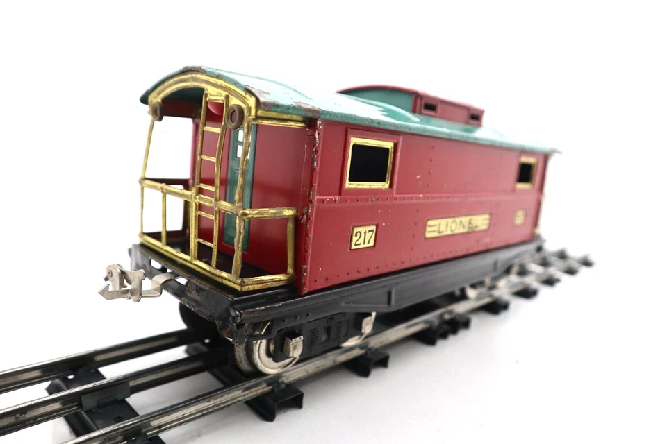 Lionel Pre War Standard, No. 217, Lionel Red & Peacock Illuminated Caboose C7 EX - Image 3 of 4