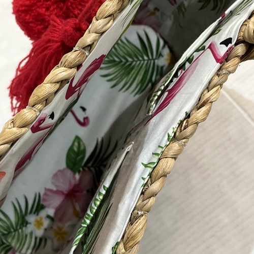 Haute Hippie Straw Seashell Basket Bag Red Tassel Floral Flamingo Interior Beach - Picture 7 of 12