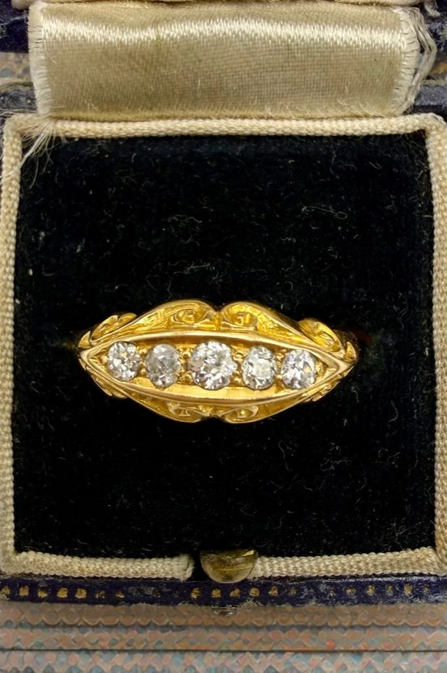 ✨💍Jewelry Through the Ages: Vintage and Antique Glam 💖💎