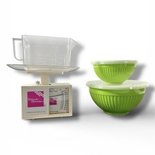 Weight Watchers Lot Vintage Scale w/Measuring Cup Tray, 2 Green Portion Bowls