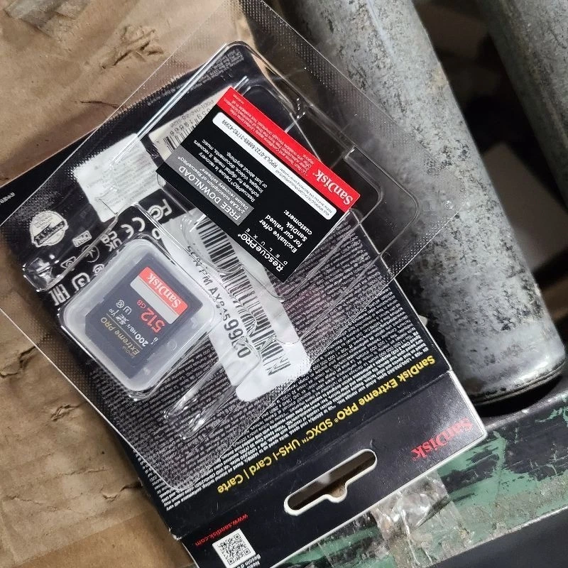 SanDisk 512GB Extreme PRO SDXC UHS-I Memory Card - C10, U3, V30, 4K UHD, SD Card - Image 2 of 3