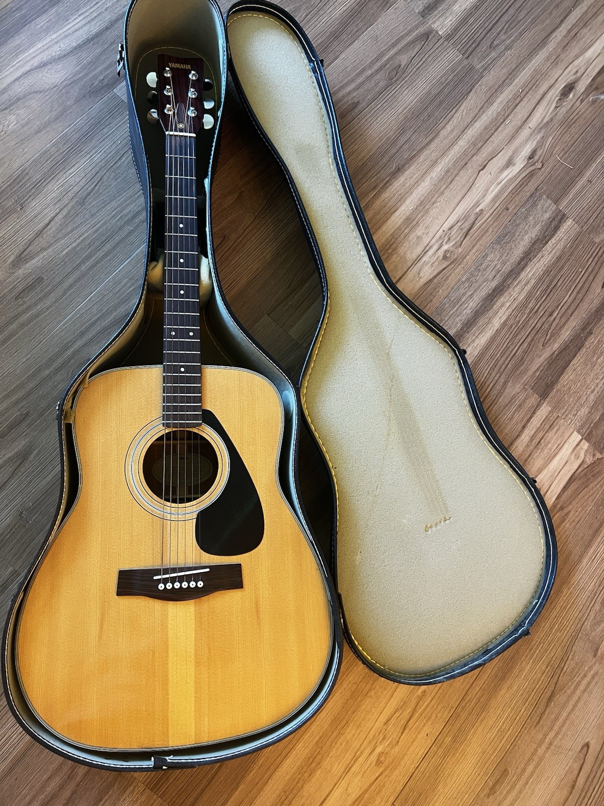 Vintage Yamaha FG-335 FG Series Dreadnought 6-String Right-Hand Natural w / Case