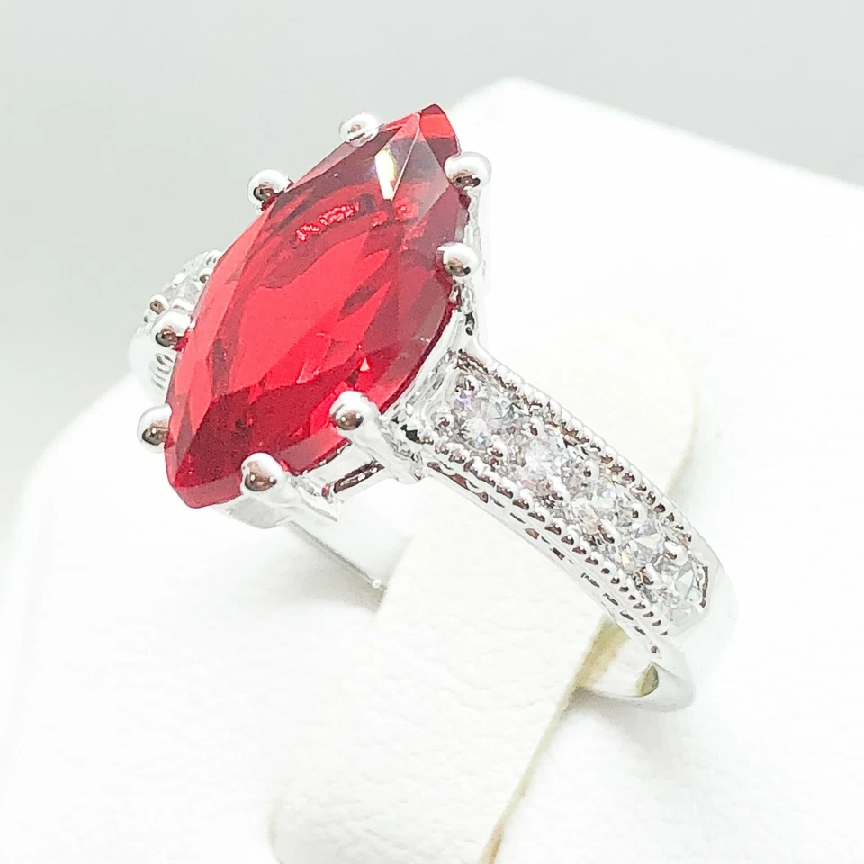 R0344 Mujeres Moda Joyería Chapado en Oro Amarillo Blanco Rubí Circonita cúctel Anillo Regalo Foto 3 de 4