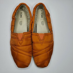 toms shoes with fur inside