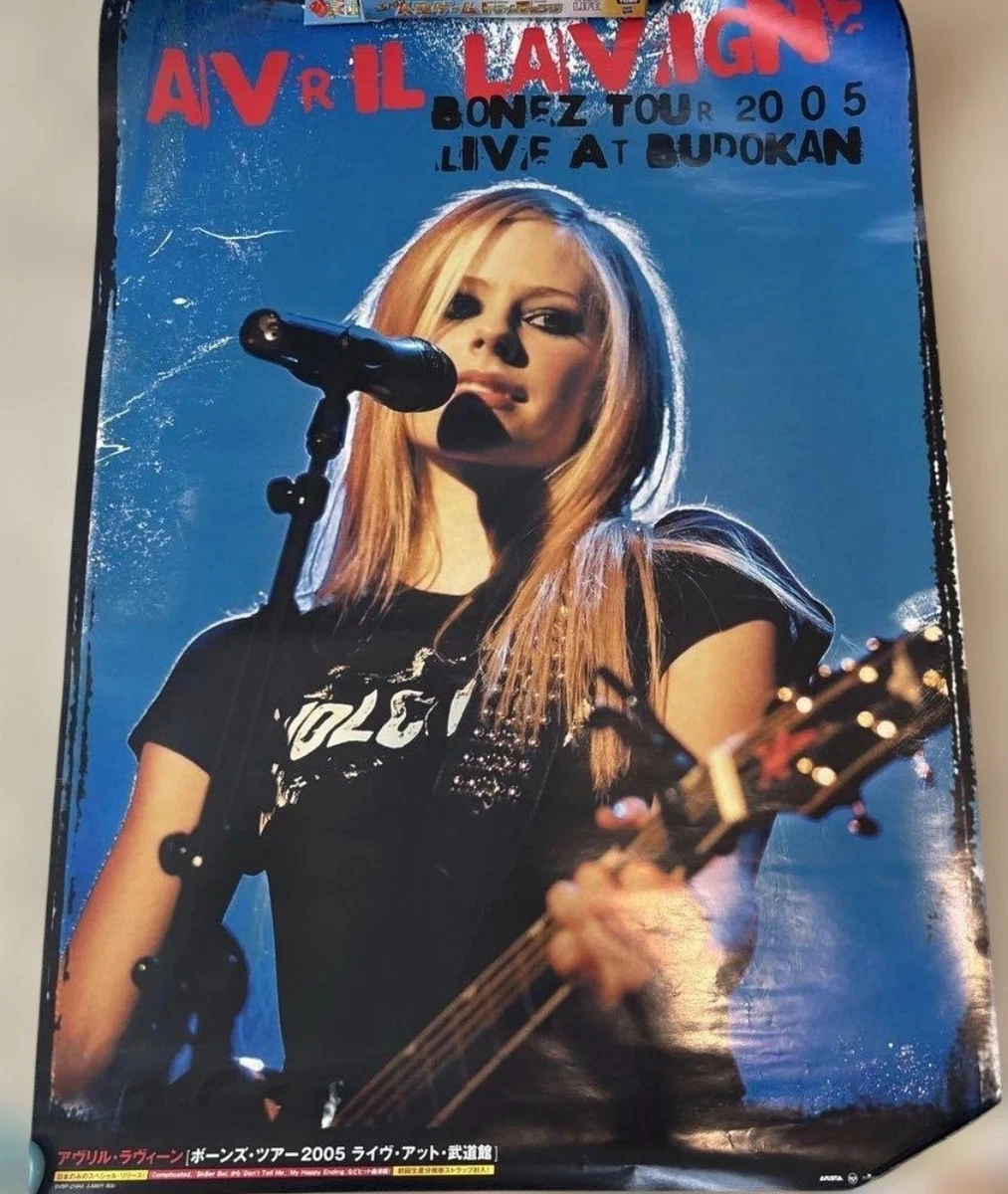 2002年 アヴリル・ラヴィーン 北米ファンクラブ会員限定ステッカー　バッジ　+ Preços baixos em Memorabilia de Avril lavigne | eBay