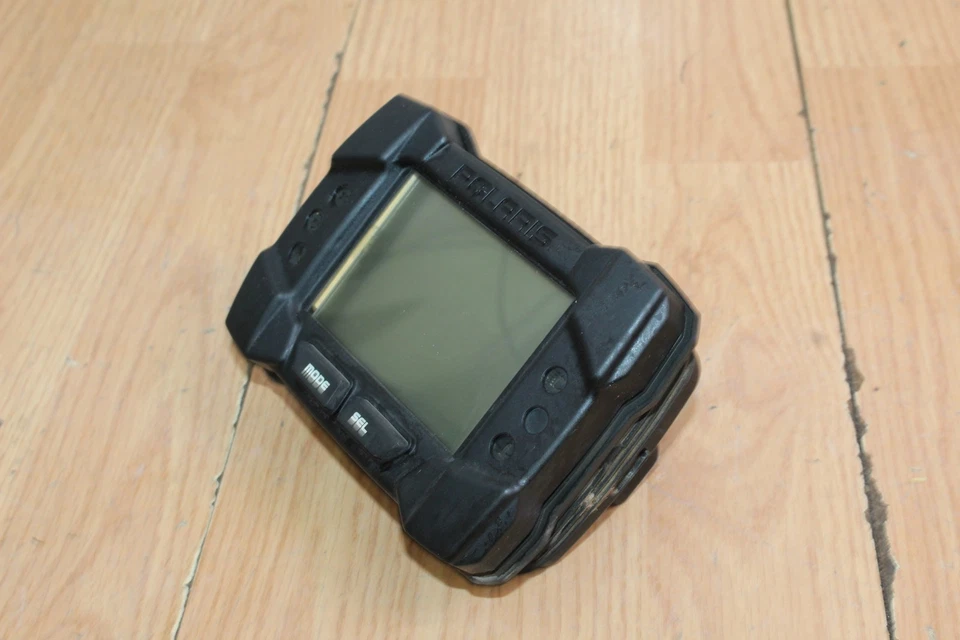 Polaris Sportsman 850 XP 2009 dirección asistida eléctrica velocímetro 2.280 millas Foto 3 de 4