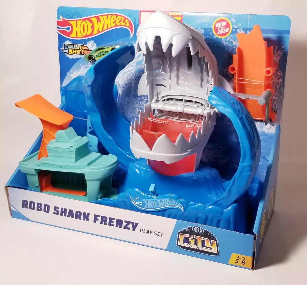 Hot Wheels Toy Car Track Set, Robo Shark Frenzy Playset & Color Shifters Car in 1:64 Scale, Color Change Area in Warm & Icy Cold Water : Toys & Games