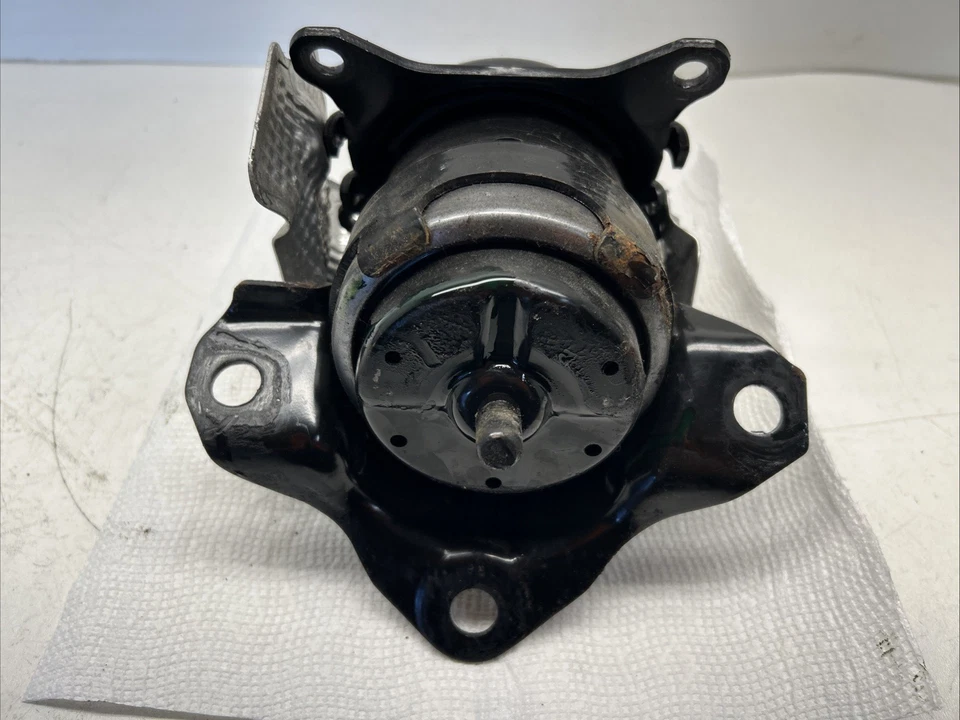 OEM FRONT LEFT Engine Mount 2019 2020-2023 Chevrolet Silverado 1500 812777350 - Image 3 of 4