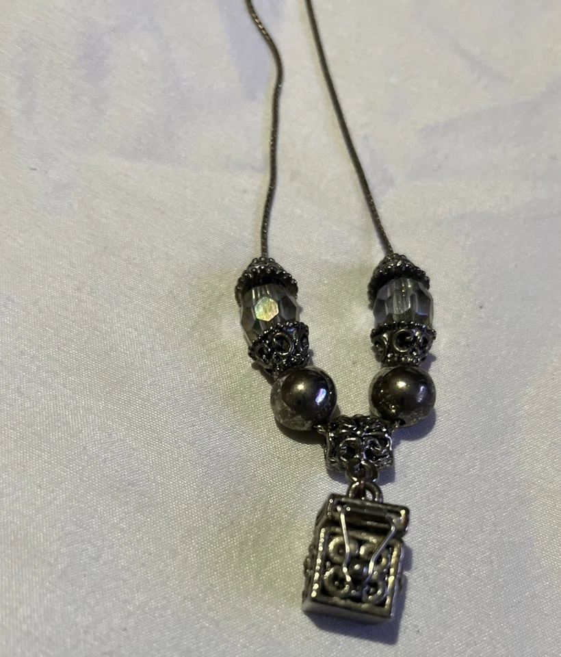 Collar Caja Medallón Tesoro Recuerdo Oración De Colección con Cuentas y Piedras Foto 2 de 4