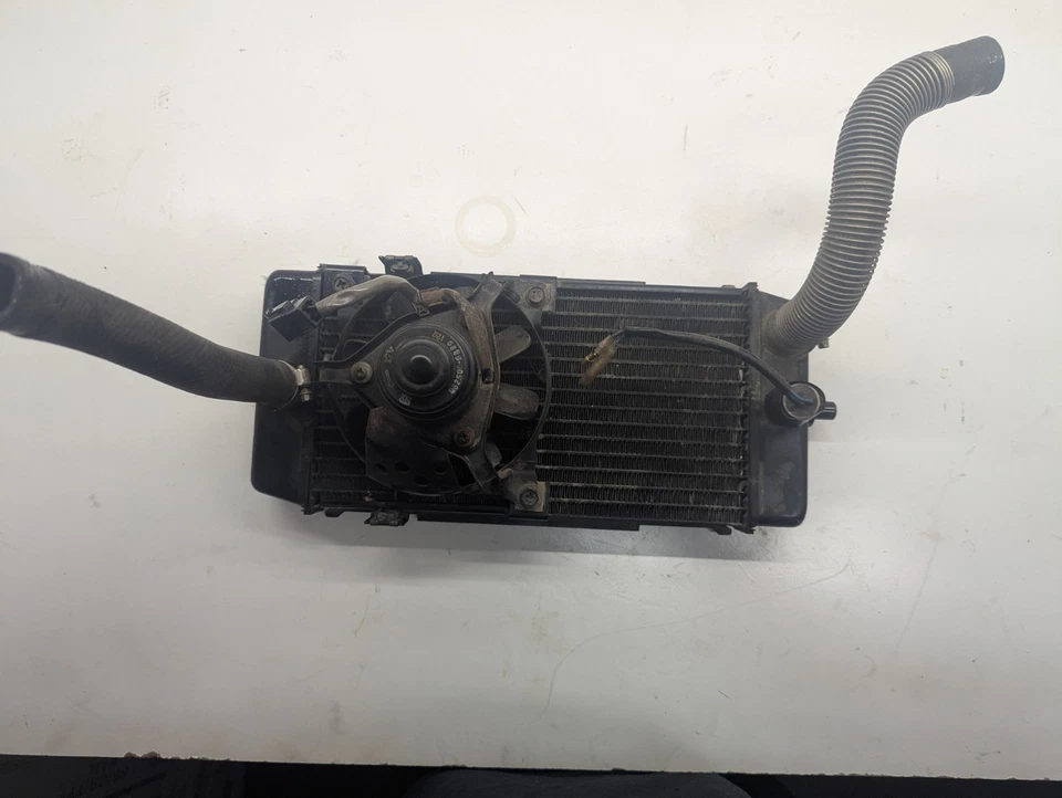 Оригинальный радиатор 1996-2009 Kawasaki Vulcan 500 En 500 1996-2009 - Изображение 2 из 4