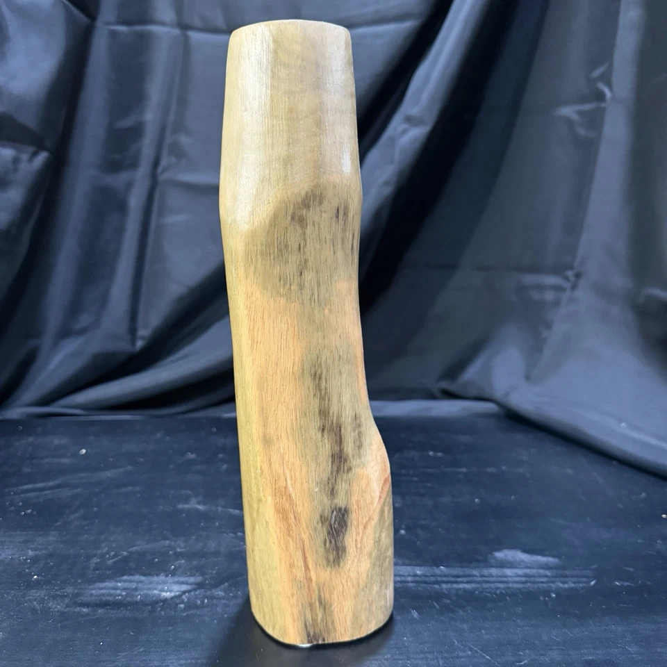 Jarrón de madera tallada de calidad y diseño UMBRAL (no apto para el agua) 12 pulgadas Alto Foto 2 de 4