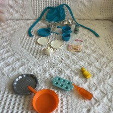 1984 Barbie Dream Kitchen Playset Mattel 9119 Blue Apron  Accessories 