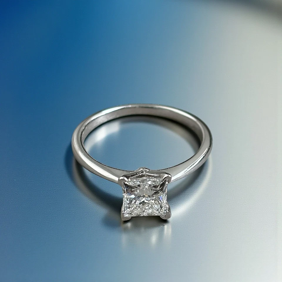 Alianza de oro blanco de 14k corte princesa 1 quilate diamante creado en laboratorio IGI GIA Foto 2 de 4