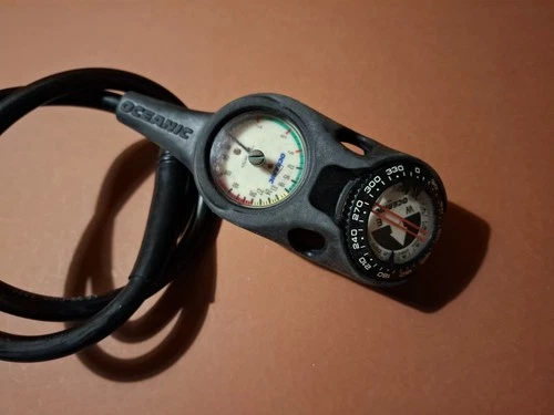 OCEANIC Triple Scuba Console Depth / Pressure Gauges & Compass & Thermometer