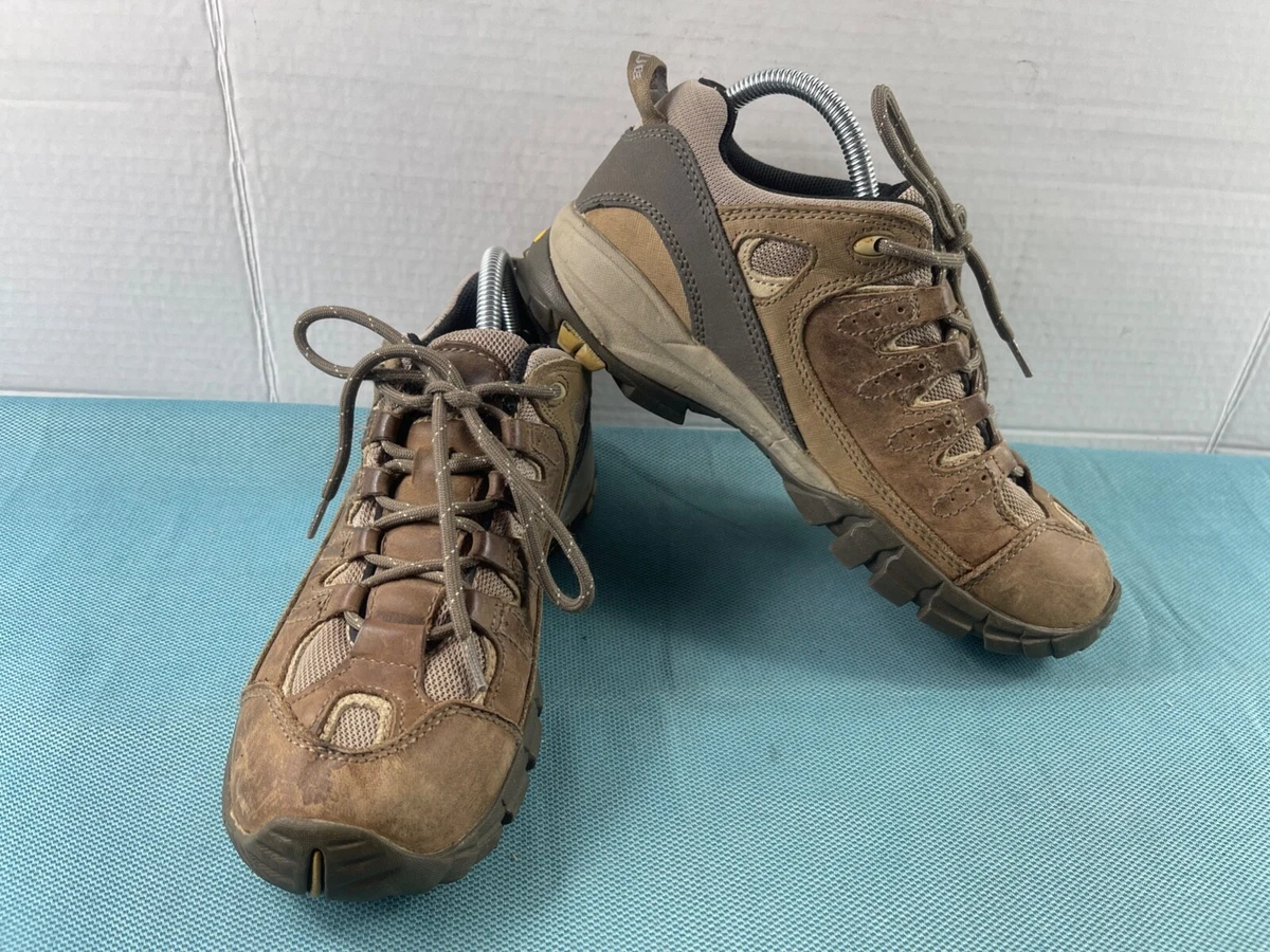 Vasque sneakers store