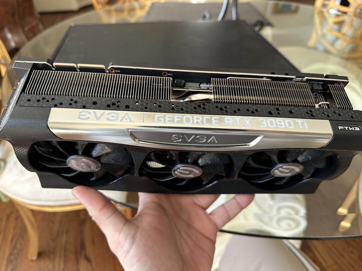 EVGA GeForce RTX 3090 FTW3 ULTRA GAMING 24GB GDDR6X Graphics EVGA GeForce RTX 3090 FTW3 ULTRA GAMING 24GB GDDR6X Graphics