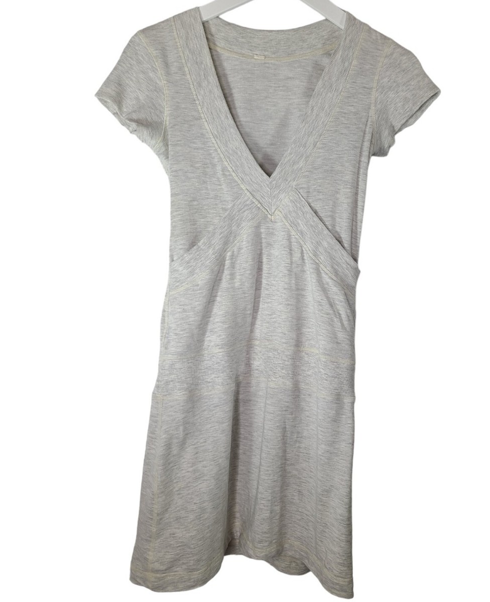 LULULEMON dance pulse short sleeve dress in heathered grey/white