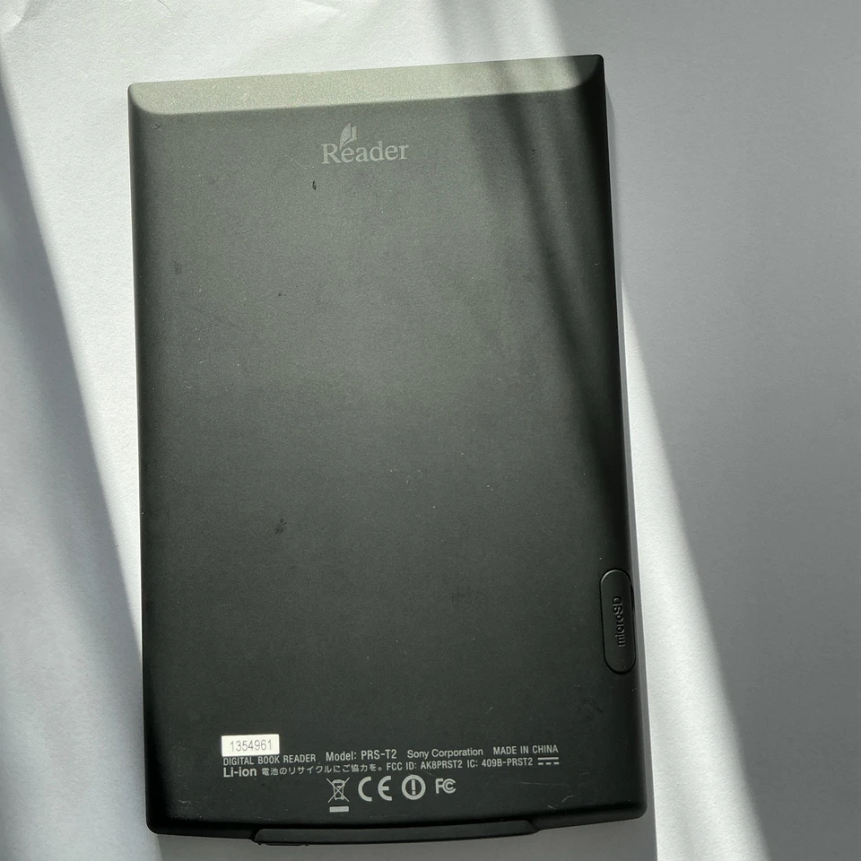 Sony eBook Reader PRS-T2 2GB, WLAN, 15,2 cm (6 Zoll) - Bild 2 von 3