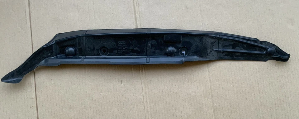 AUDI Q3Guardabarros Delantero Izquierdo Cubierta sellado embellecedo 8U082111A - Imagen 2 de 4