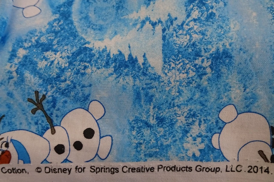 Cotton Fabric 31" x 44" Springs Creative DISNEY Olaf Winter Toss CP51871 214 NOS - Image 4 of 4