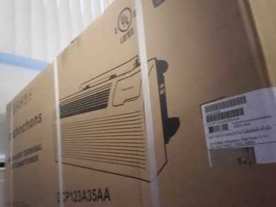#ad New Unboxed Amana Distinctions Air Conditioner 12k BTU $400.00