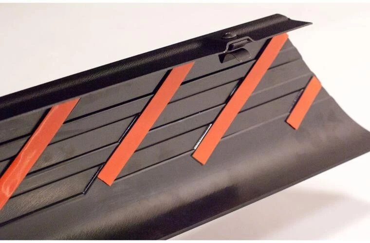 Tampa de trilho de cama Bushwacker 48502 Ultimate SmoothBack - Imagem 3 de 4