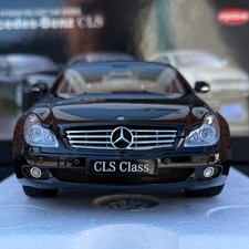 KYOSHO 1/18 MERCEDES BENZ CLS500 - 2004