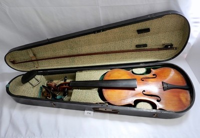 Alte Stradivarius Kopie Geige im Holzkasten mit Bogen & Zubehör Konvolut
