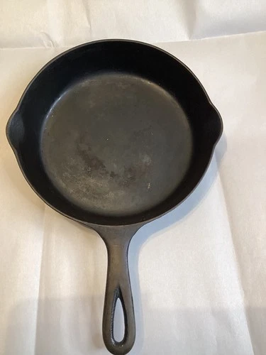 Vintage Griswold Cast Iron Skillet Pan No. 6 Small Logo Erie Pa. 699