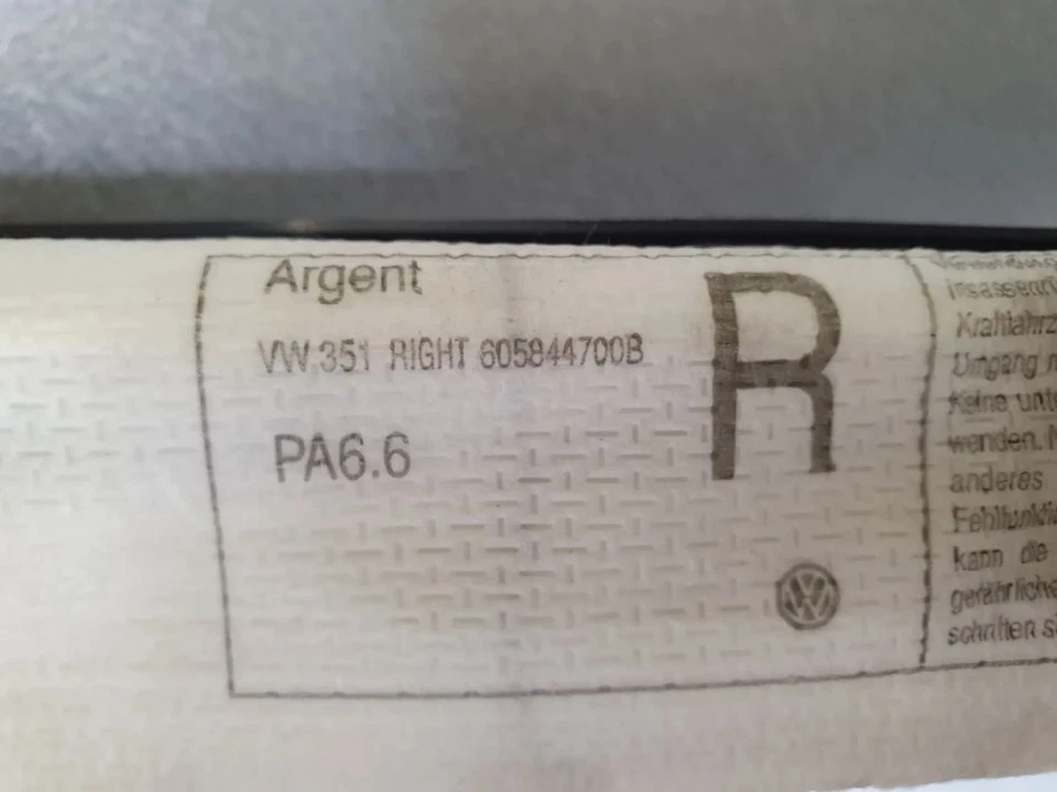 Otra pieza interior derecha volkswagen jetta v 2006 605844700b cap22956 Foto 2 de 4