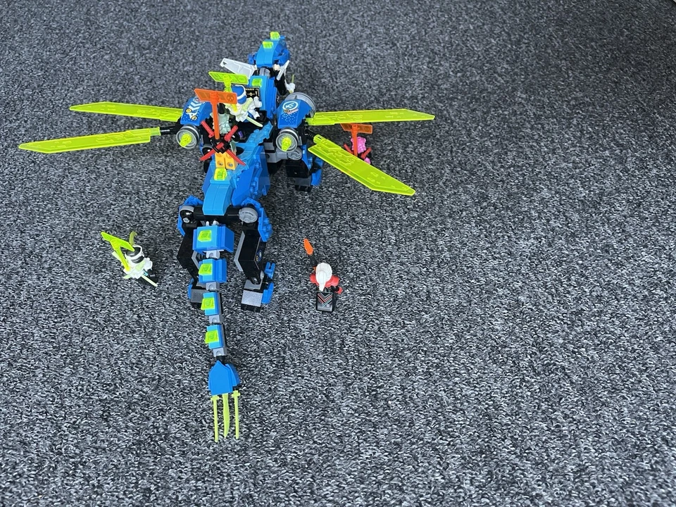 LEGO Ninjago 71711 Jay's Cyber Dragon, photo 3 sur 5