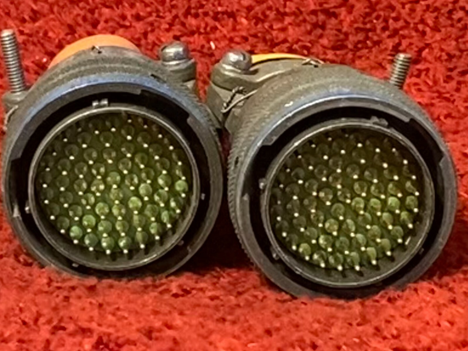 GLENAIR 61 PIN CANNON CIRCULAR PLUG CONNECTORS LOT OF 2 P/N M85049  