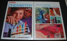 VINTAGE 1960'S SKILCRAFT SCIENCE LAB CHEMISTRY SET