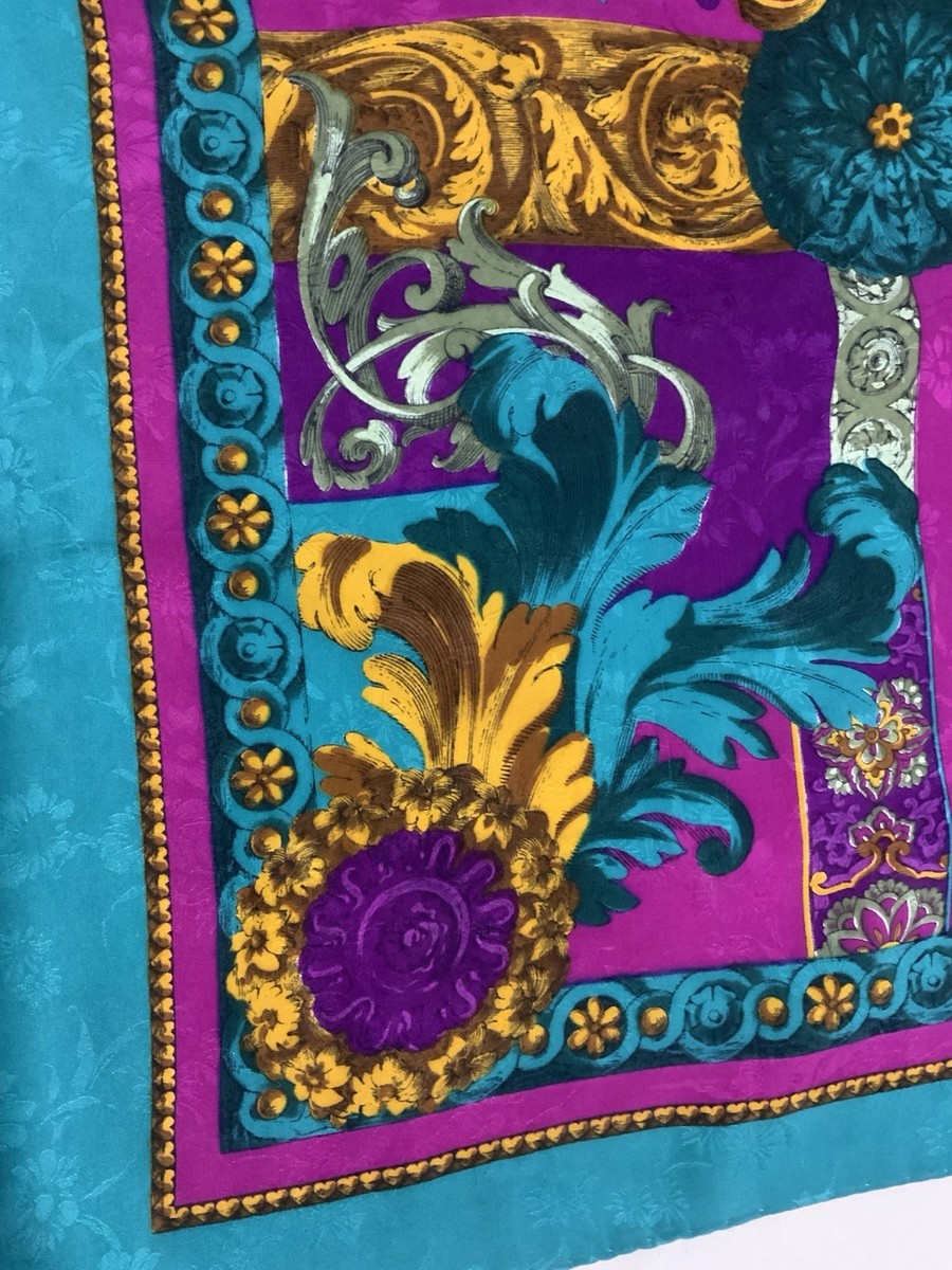 GUCCI Blue Silk Vintage Scarf. 36/34 In Flowers , Baroque Print M