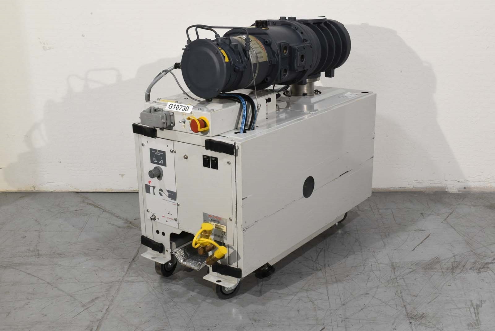 Edwards iQDP80 / QMB500 Dry Vacuum Pump with blower - S/N: 996169706 / 6888783